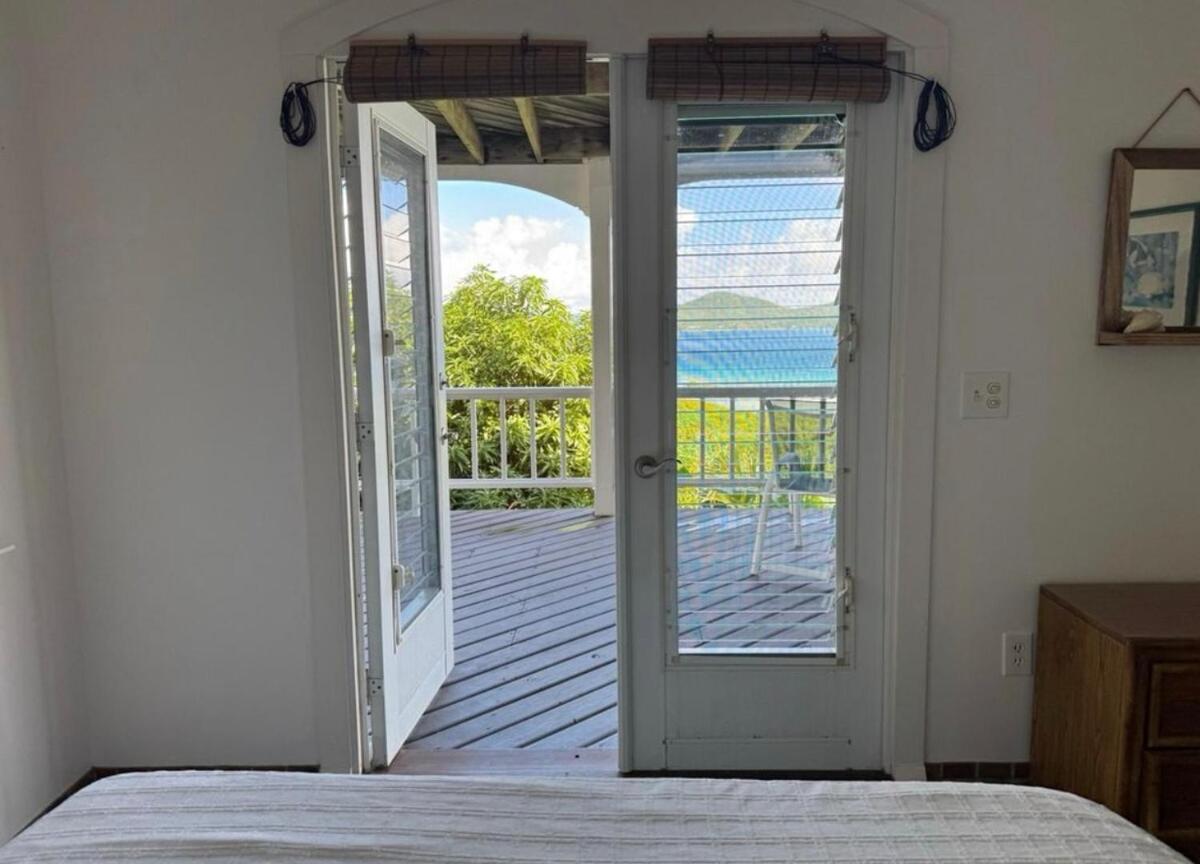 Blue Pearl Villa In St John Usvi Coral Bay Kültér fotó